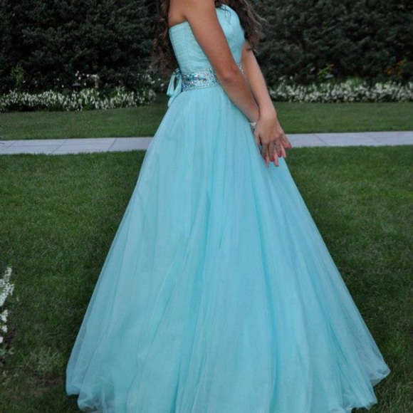 Tiffany Dress - Picture 7 of 8